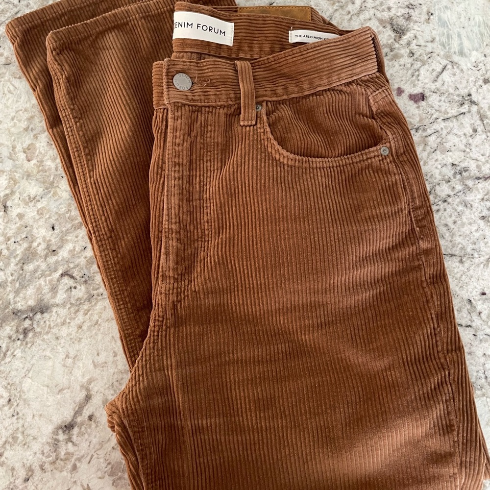 Aritzia High Rise Corduroy pants